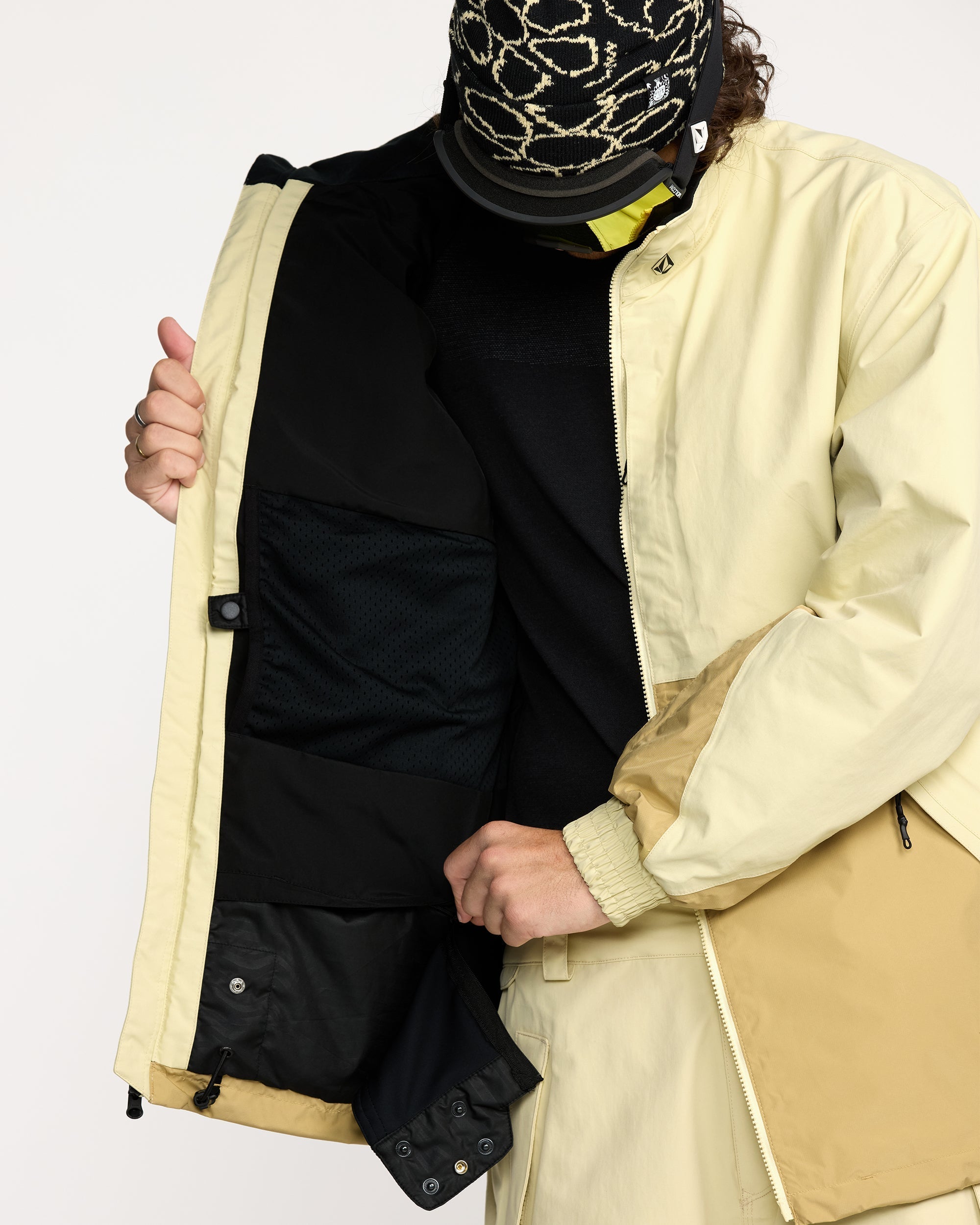 Longo Gore-Tex Jacket - Chino - Men - Volcom EU – Volcom Europe