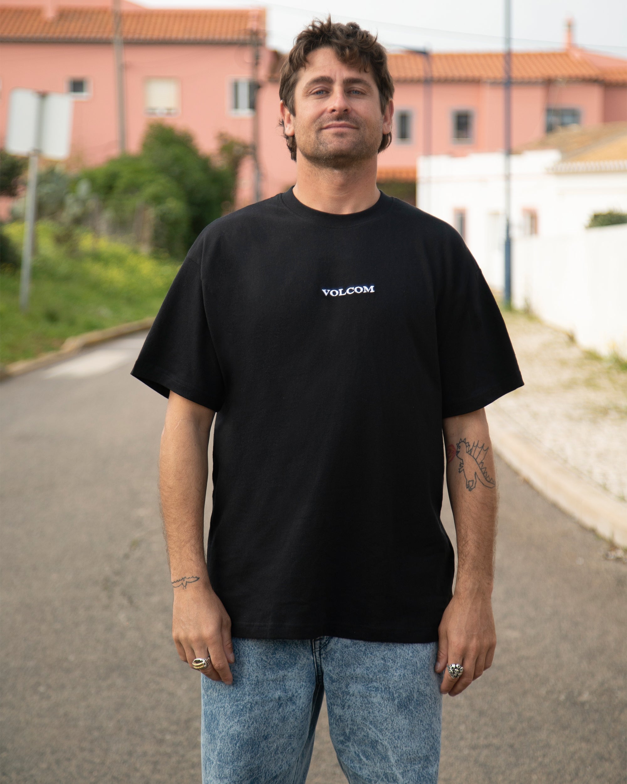 【新品未使用】ウィンダンシー VOLCOM Tee SEA STONE 黒 XL ウィンダンシー VOLCOM S/S Tee SEA STONE 黒 XL