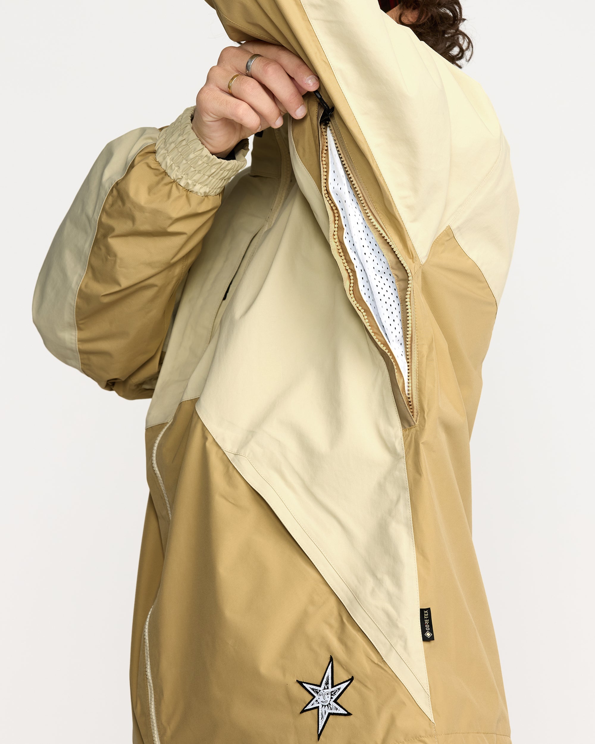 Longo Gore-Tex Jacket - Chino - Men - Volcom EU – Volcom Europe