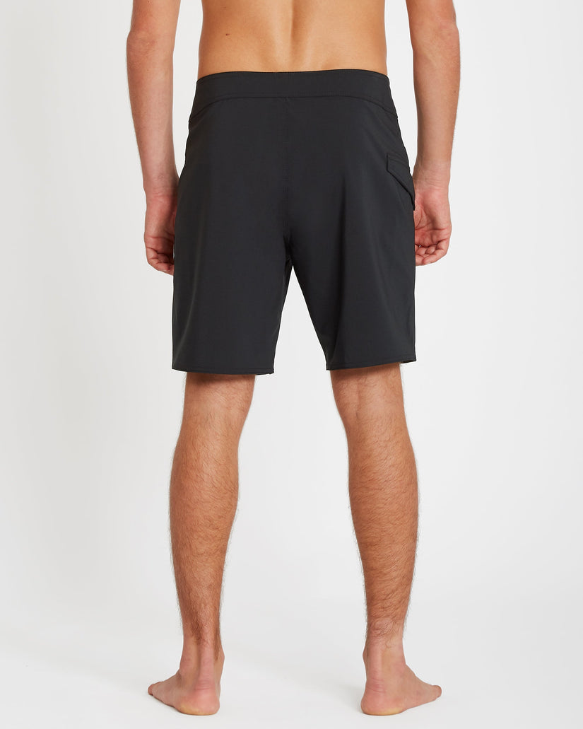 Lido Solid Mod 18" Boardshort - Black
