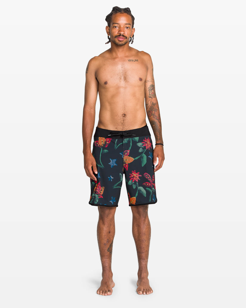 Scallop Mod 19" Boardshort - Multi