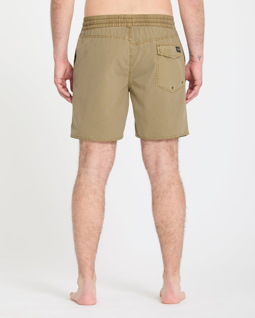 Center Trunk 17" Boardshort - Desert
