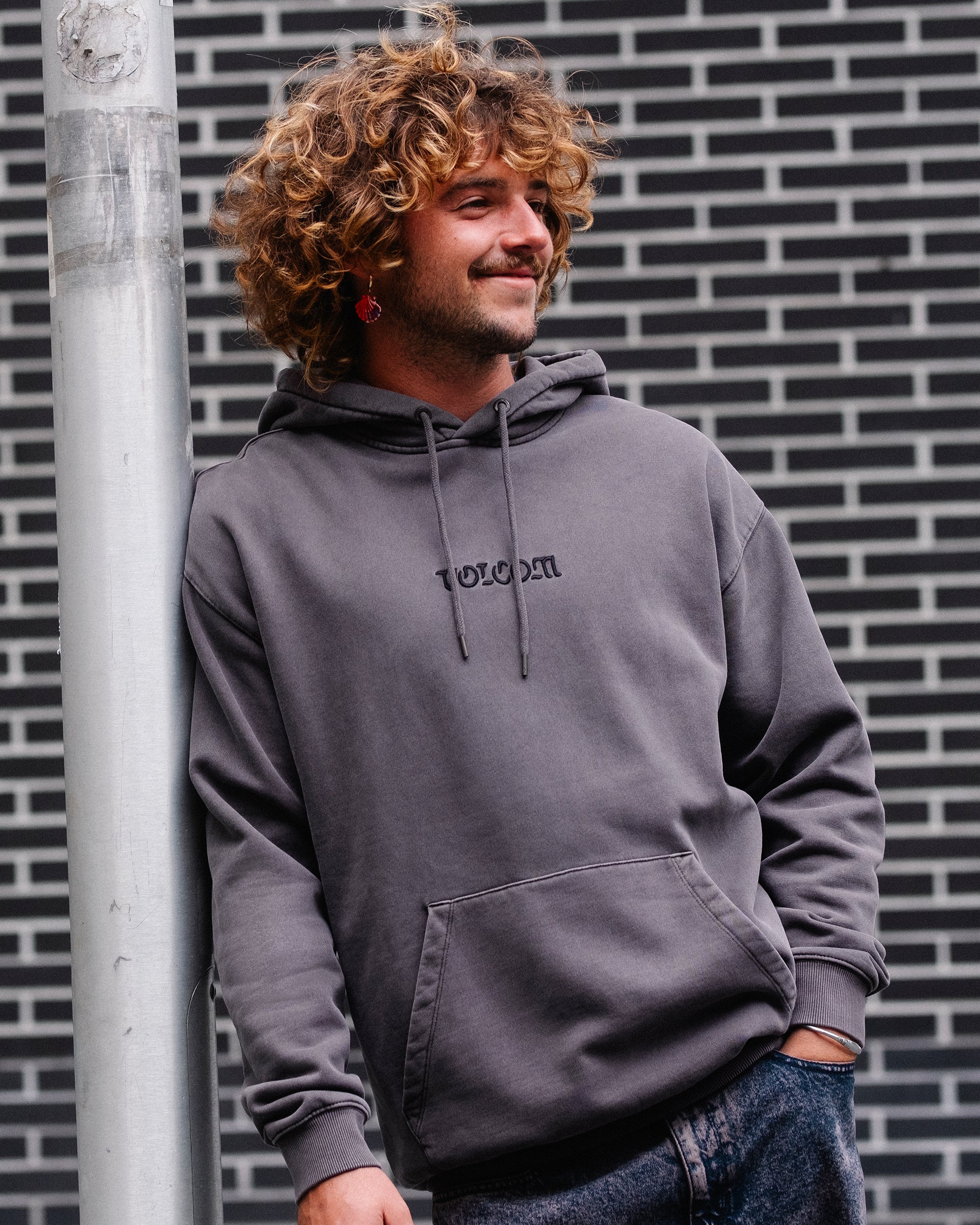 Big Stone Hoodie - Raisin - Men - Volcom EU – Volcom Europe