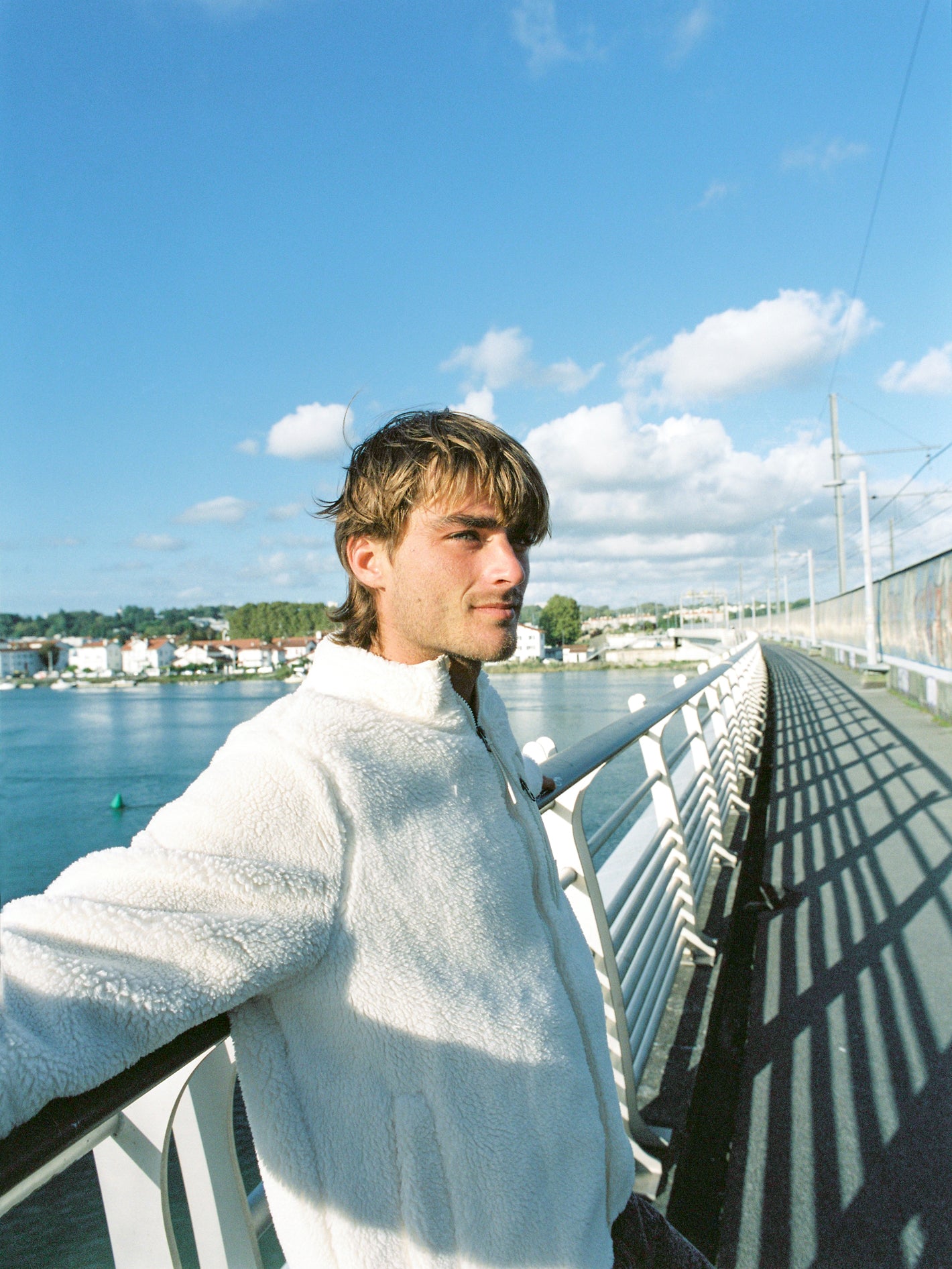 Muzzer Fuzzar Zip Sherpa Sweatshirt - DIRTY WHITE
