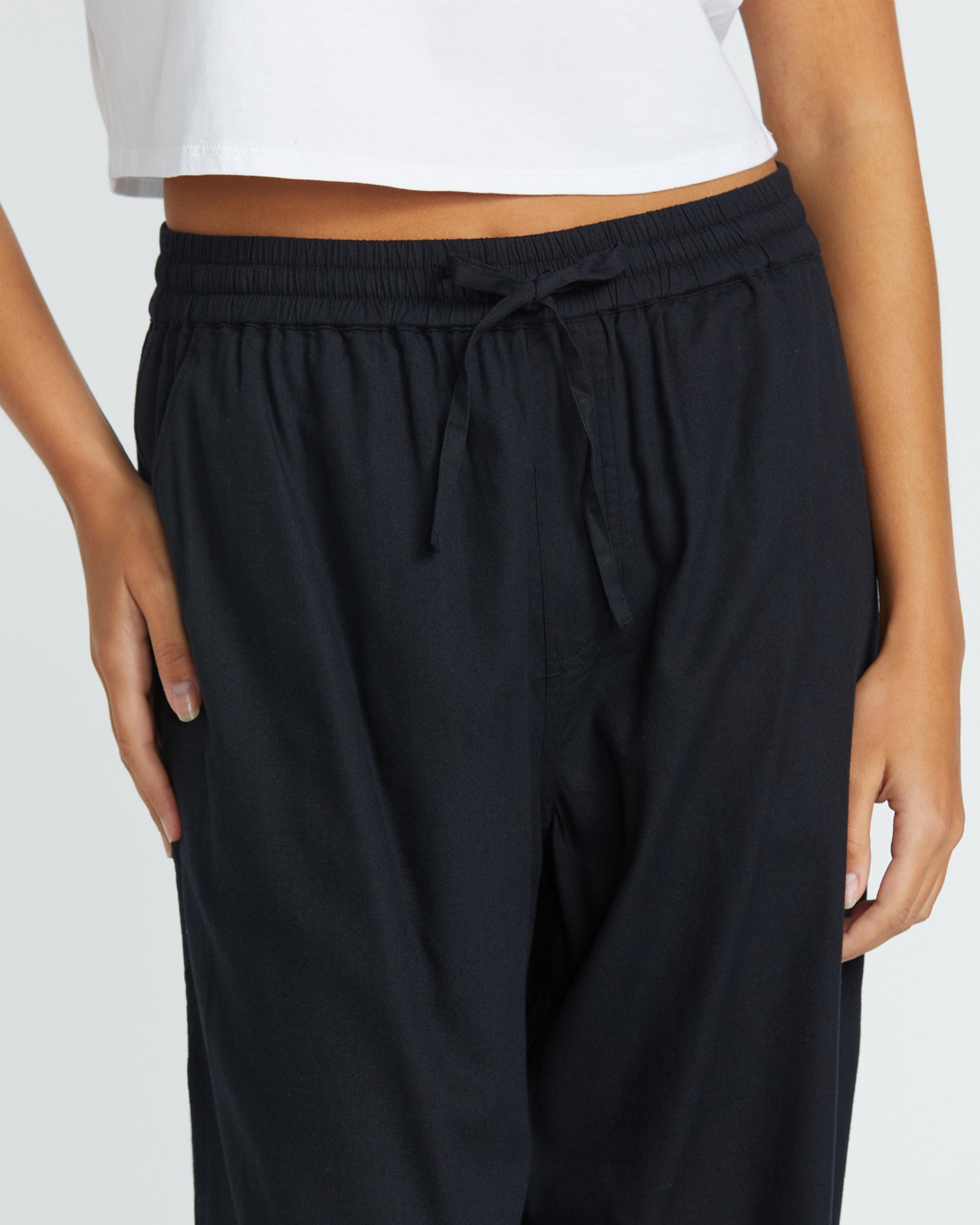 Dropping In Trousers - Black - Women - Volcom EU – Volcom Europe
