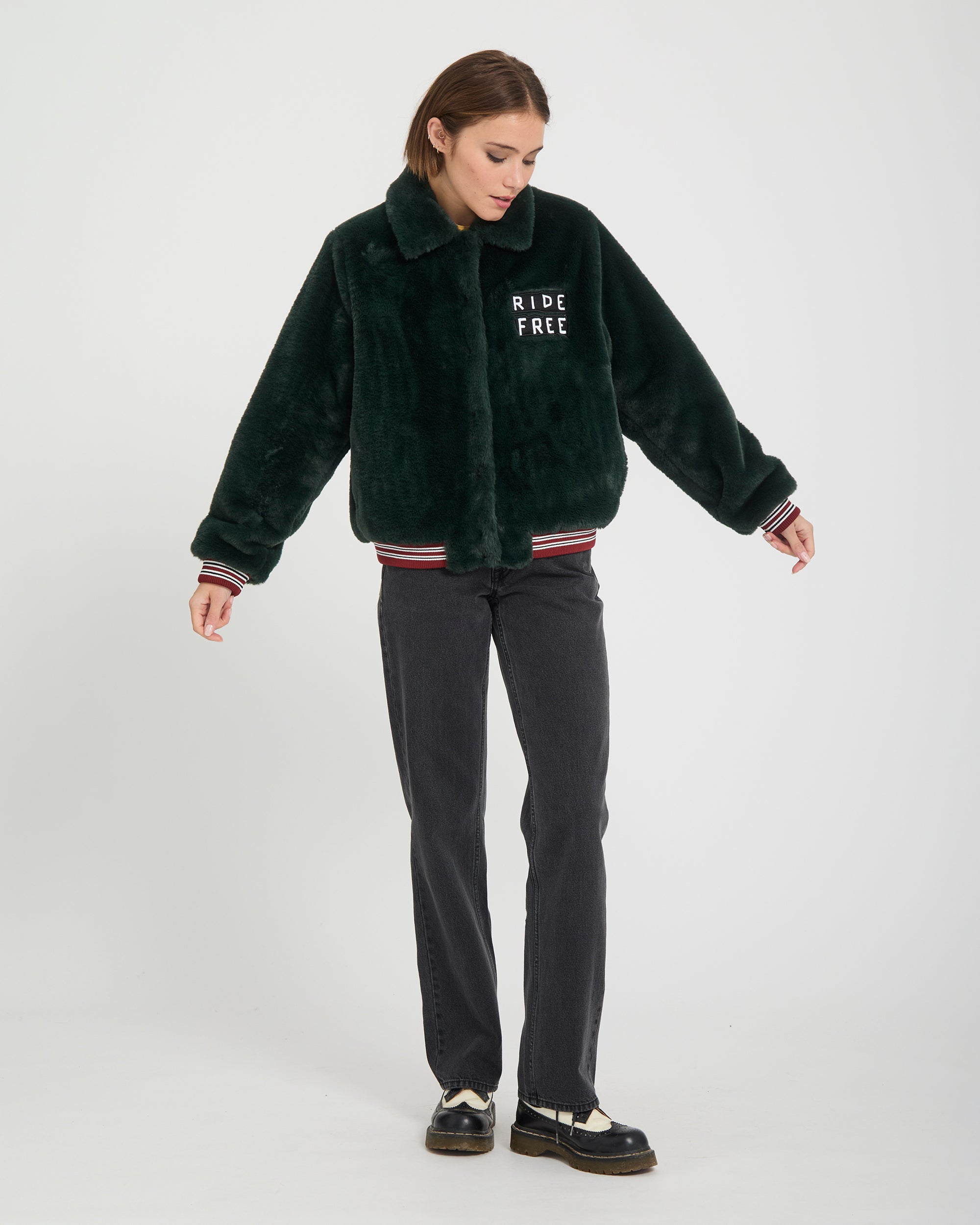 OZONE ROCKS トラックジャケット スカル　グリーン L Ozzy Jacket - Scarab - Women - Volcom EU – Volcom Europe