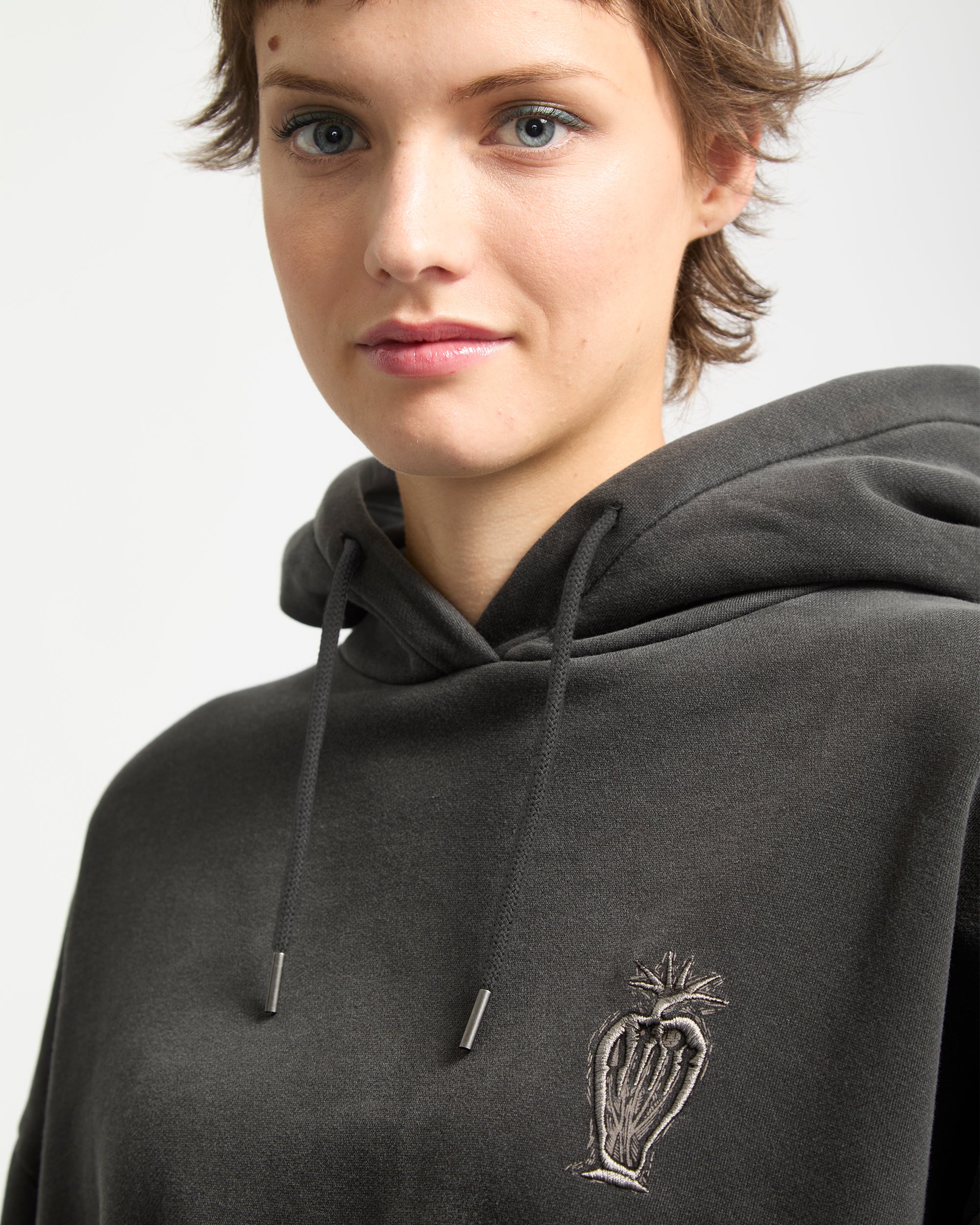 ウメ Vaderetro Hoodie - Vintage Black - Women - Volcom EU – Volcom Europe