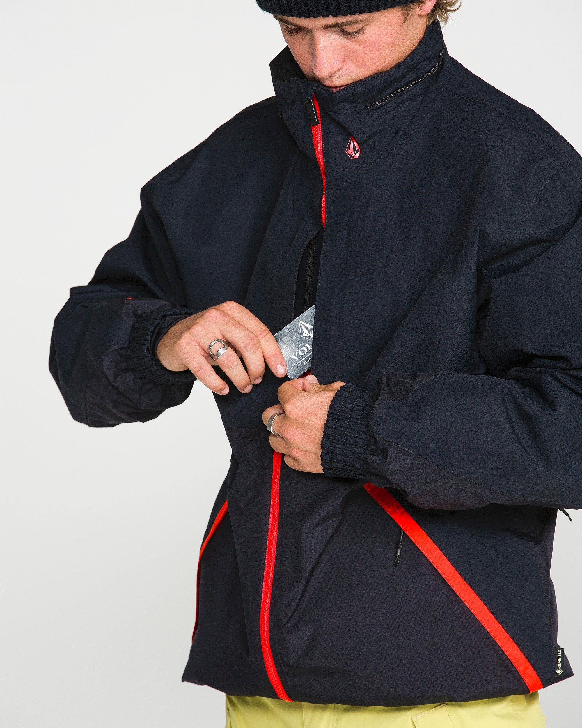 Longo Gore-Tex Jacket - Black - Men - Volcom EU – Volcom Europe