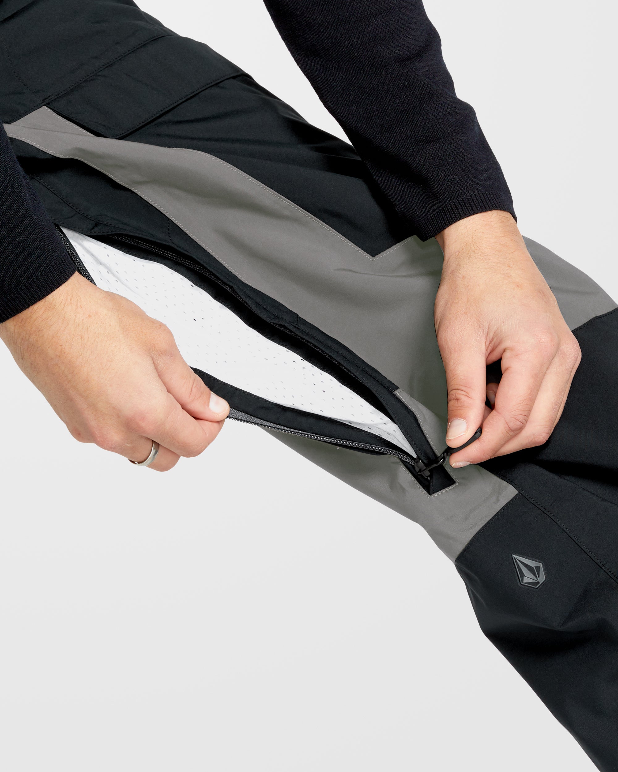 VOLCOM STONE STRETCH GORE-TEX PANT BLACK 2024 - ONE Boardshop