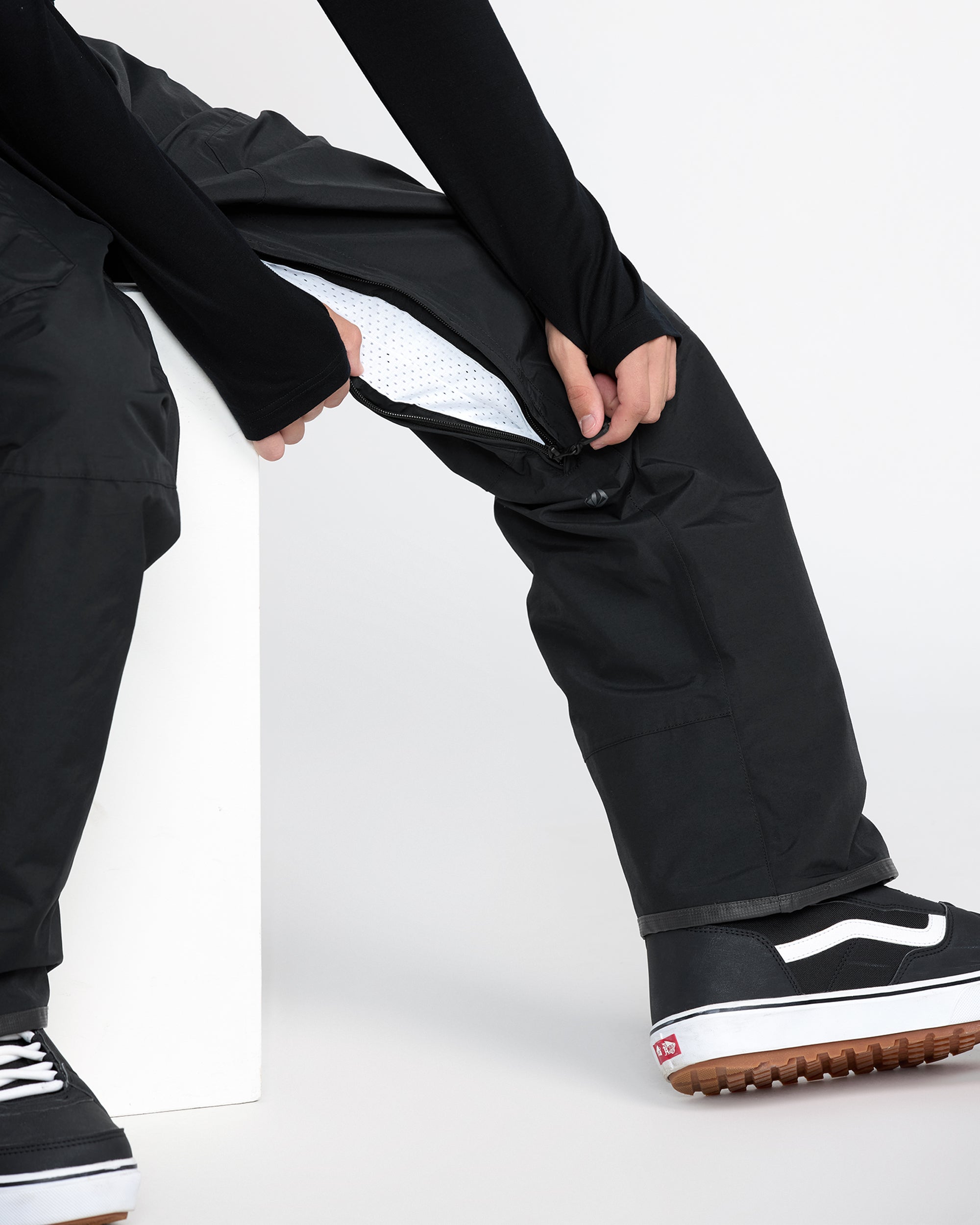 L Gore-Tex Trousers - Black - Men - Volcom EU – Volcom Europe