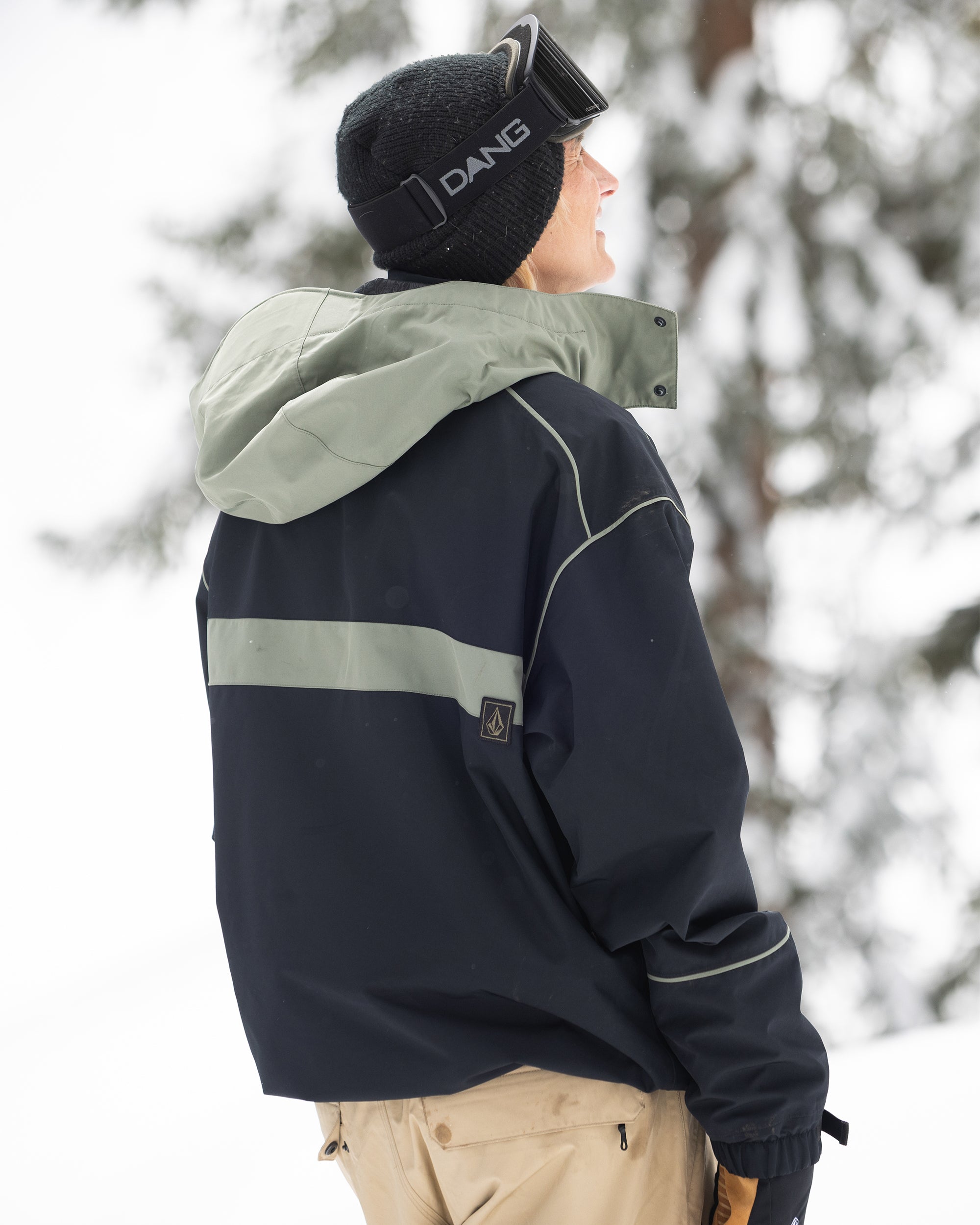 Dlm Gore-Tex Jacket - Black - Women - Volcom UK - 2 Years Dlm Gore-Tex Jacket - Black - Women - Volcom UK - 2 Years