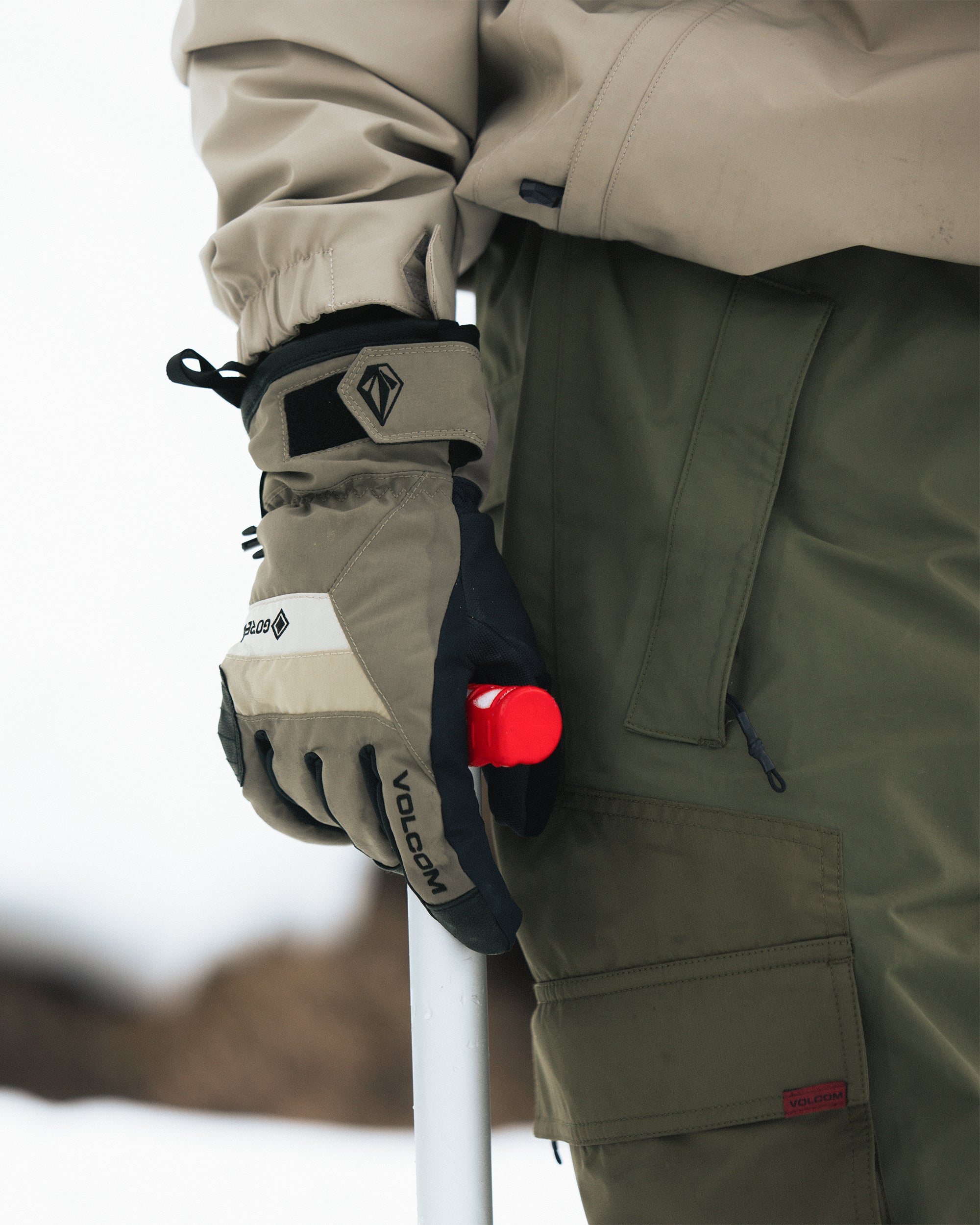 Cp2 Gore-Tex Gloves - Military - Men - Volcom EU – Volcom Europe