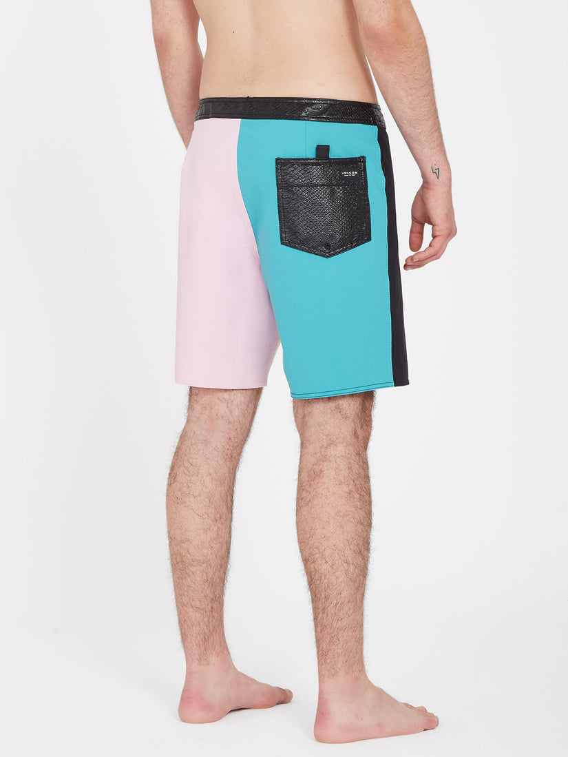 V Ent Liberators 18" Boardshort - DAWN YELLOW (A0812311_DNY) [B]