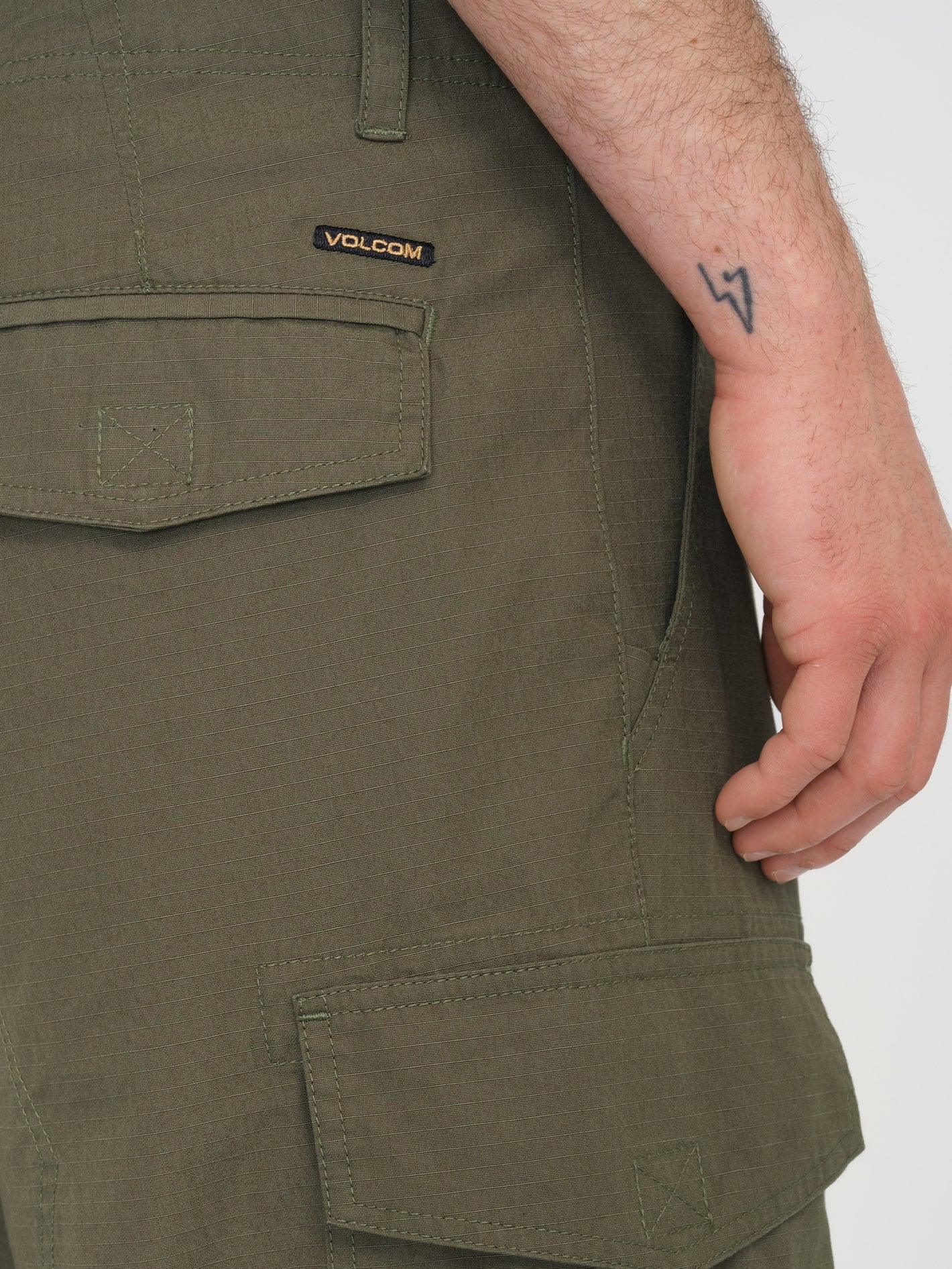 Grande Barracks Cargo Trousers - WINTERMOSS - Men - Volcom