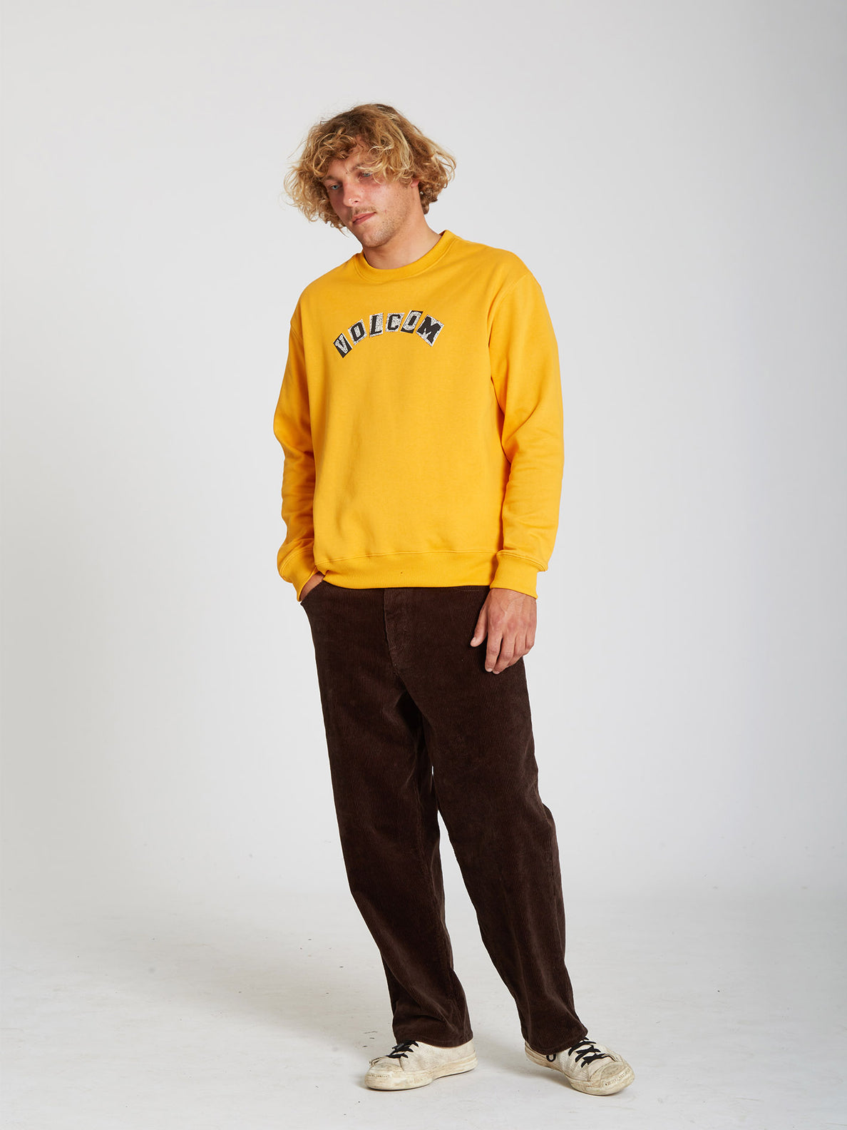 Ellesse pocket sales crop crew sweatshirt