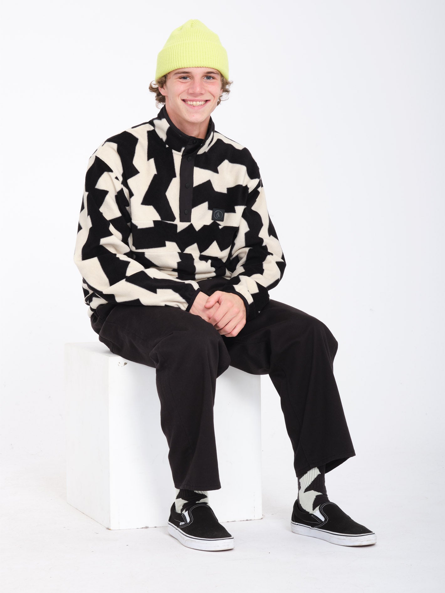 Error92 Pullover - DIRTY WHITE - Men - Volcom EU – Volcom Europe