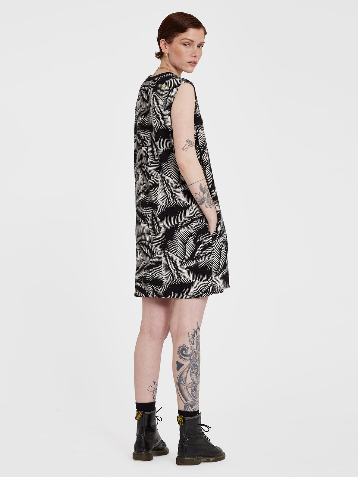 STAY PALM T DRESS (B1312212_BWH) [1]