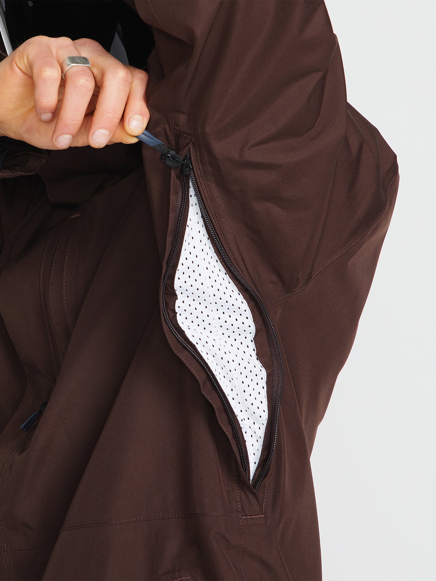 Dua Insulated Gore-Tex Jacket - Brown | Volcom Europe