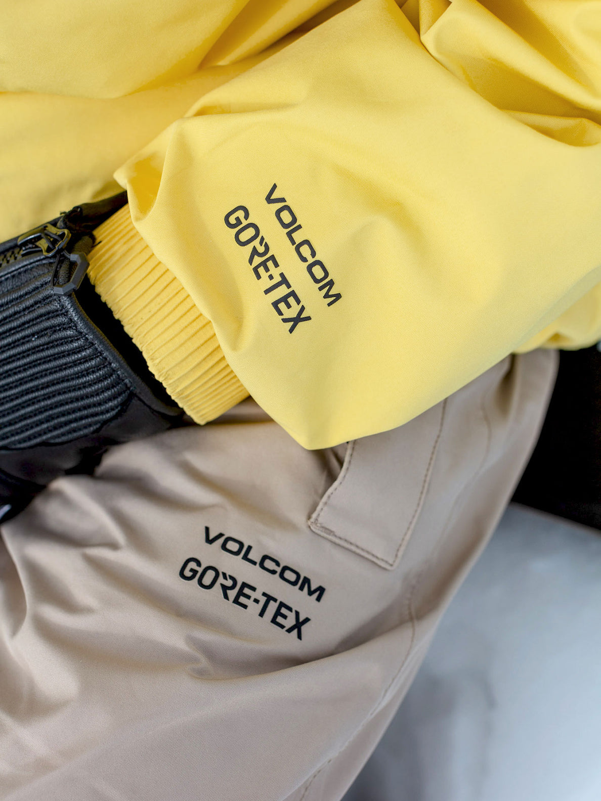 Longo Gore-Tex Jacket - FADED LEMON (G0652204_FDL) [102]