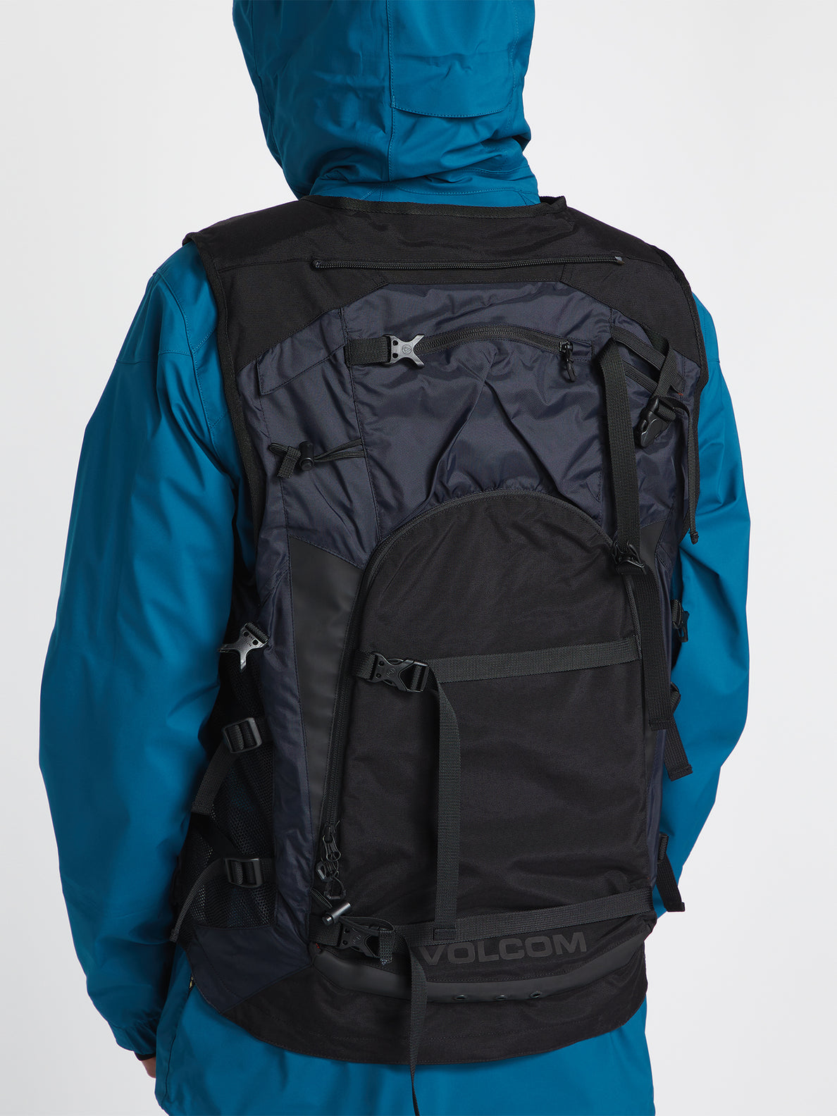 Iguchi Slack Vest New Black Volcom Europe