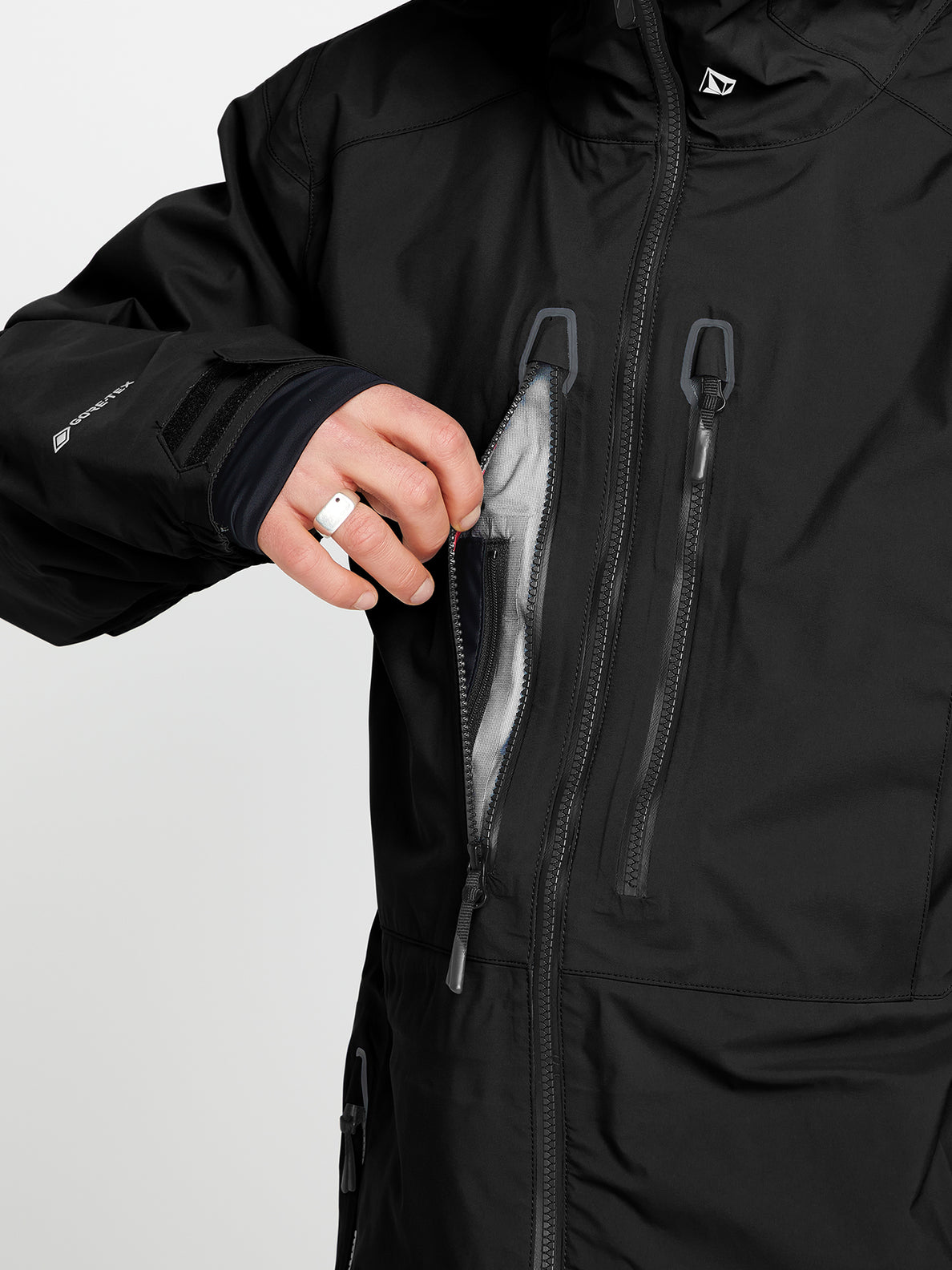 Guide Gore-Tex Jacket - Black – Volcom Europe