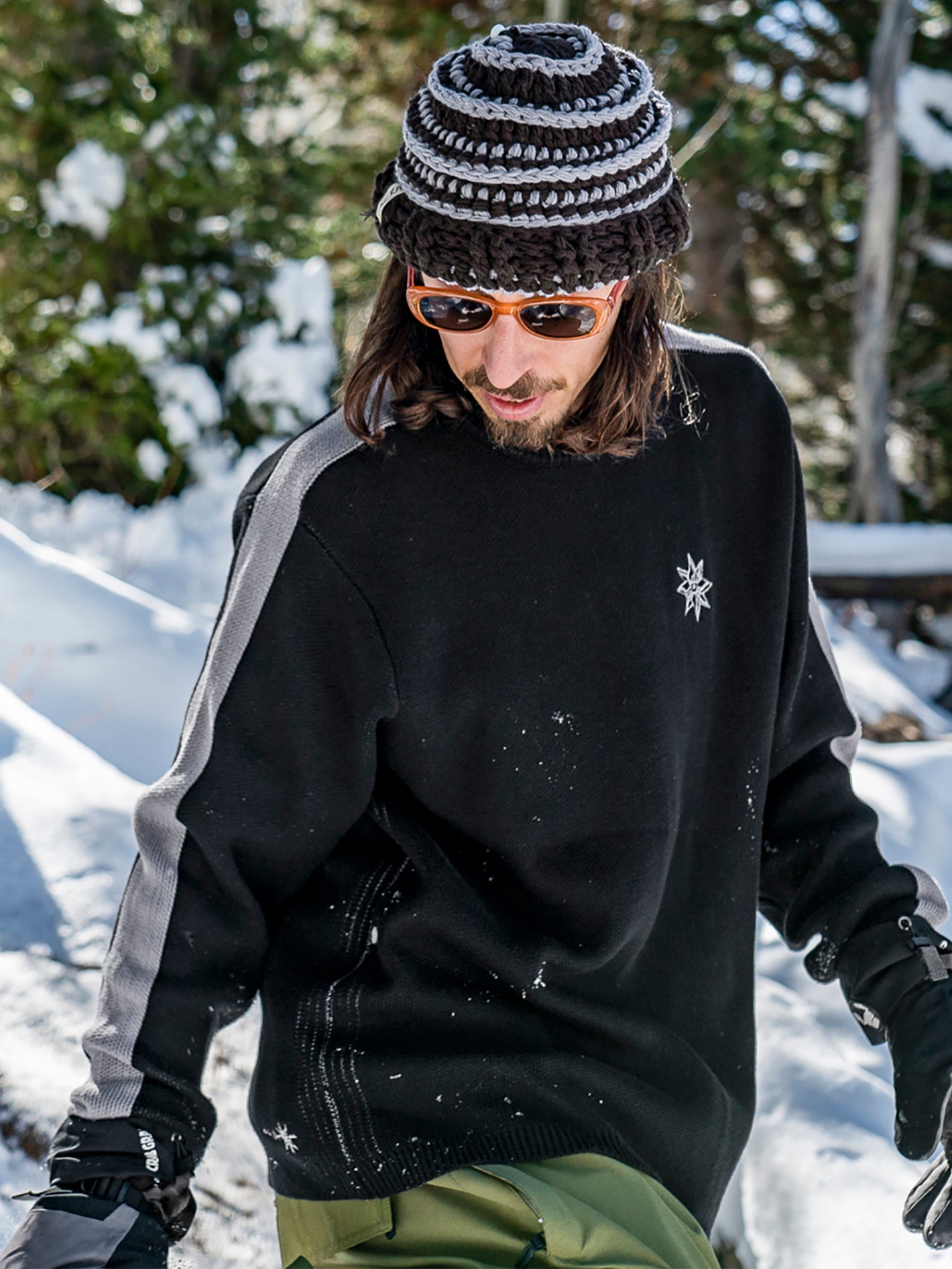 Volcom on sale black sweater