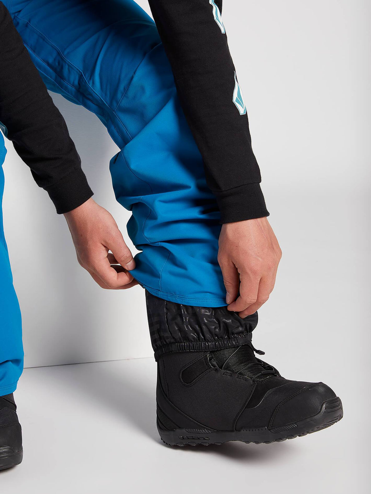 Volcom ventral sales snowboard pants