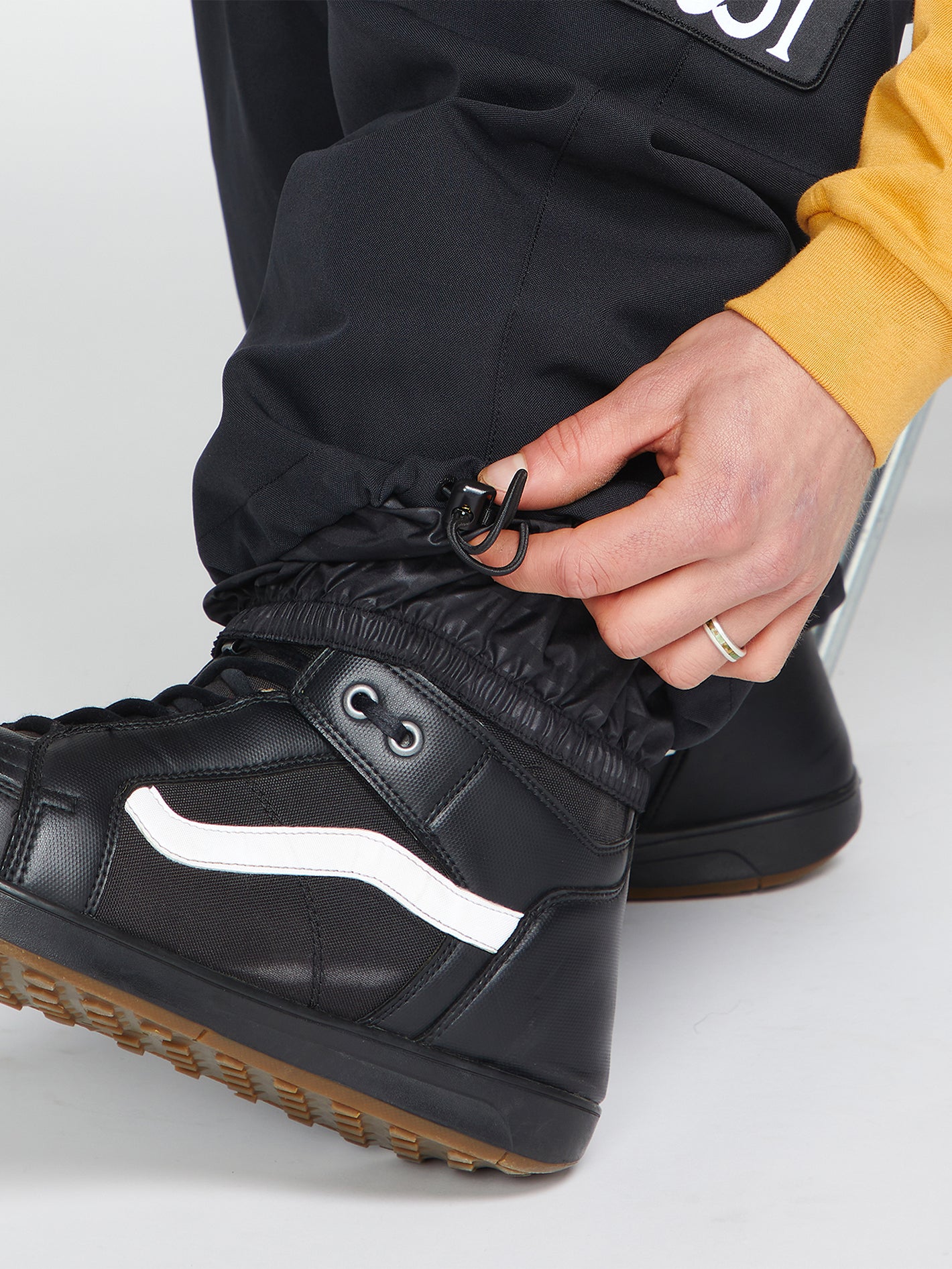 Dustbox Trousers - Black (Unisex) | Volcom Europe