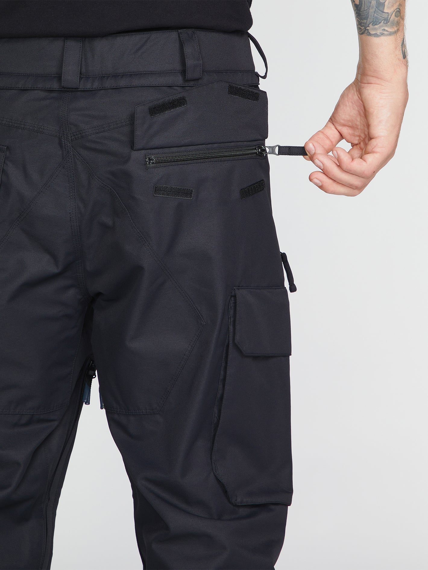 V.Co Hunter Trousers - Black | Volcom Europe