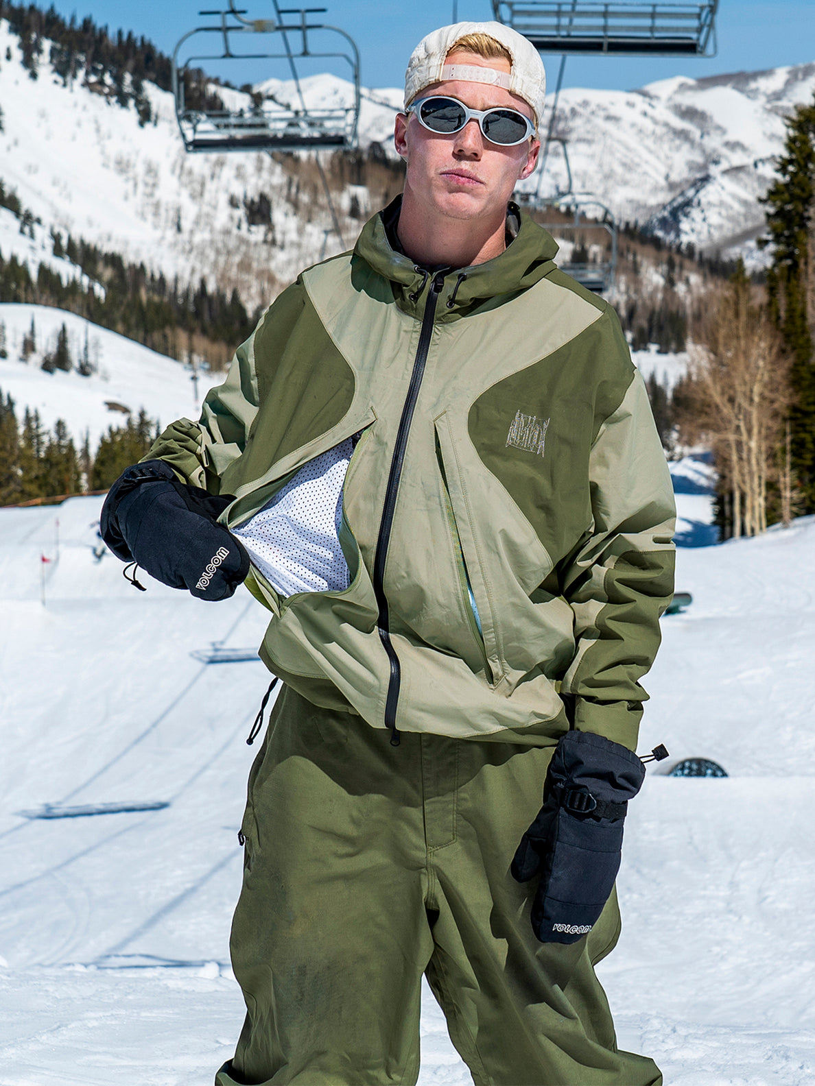 Dustlake Gore-Tex Jacket - LIGHT MILITARY (G1552400_LTM) [54]