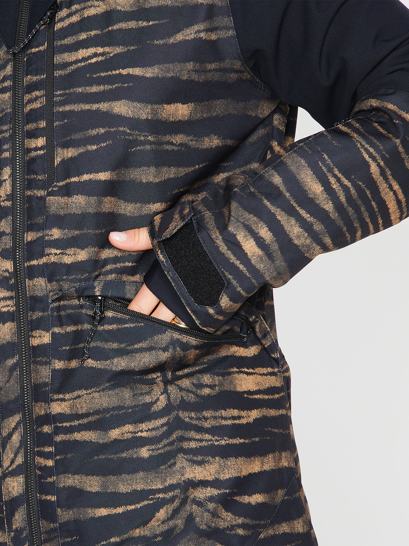 Shelter 3D Stretch Jacket - Tiger Print | Volcom Europe