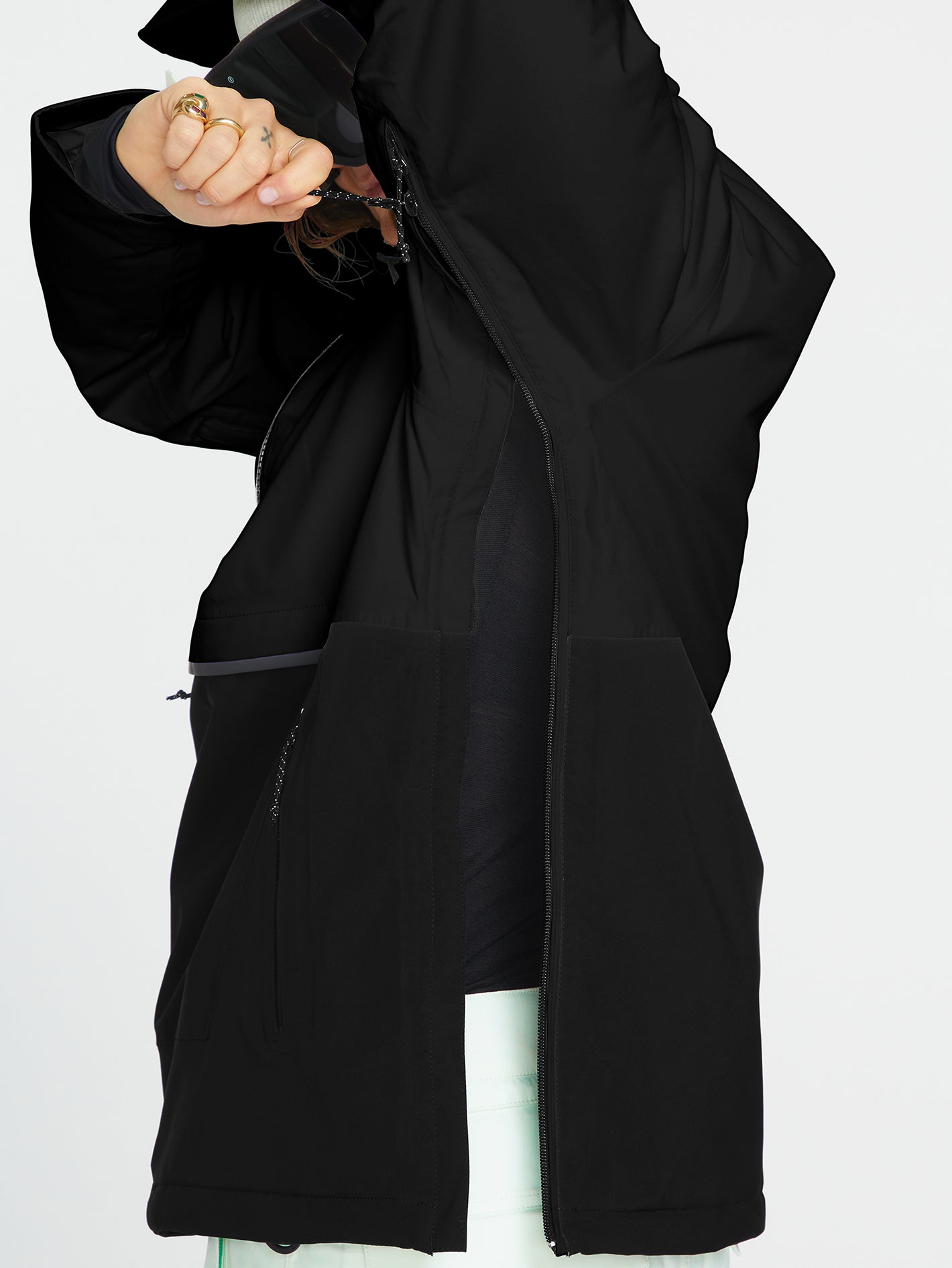 Fern Insulated Gore-Tex Pullover Jacket - Black | Volcom Europe