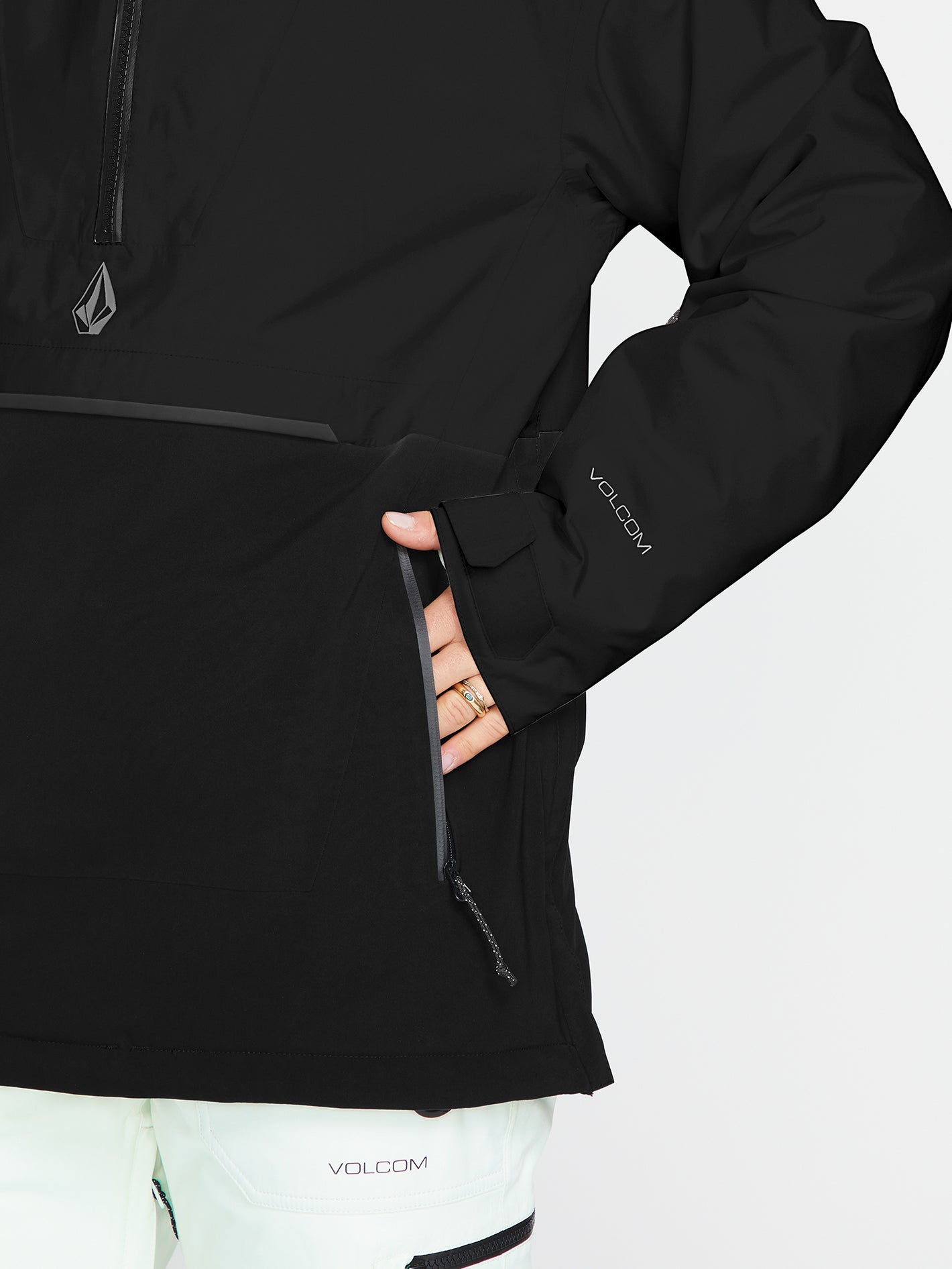 Fern Insulated Gore-Tex Pullover Jacket - Black | Volcom Europe