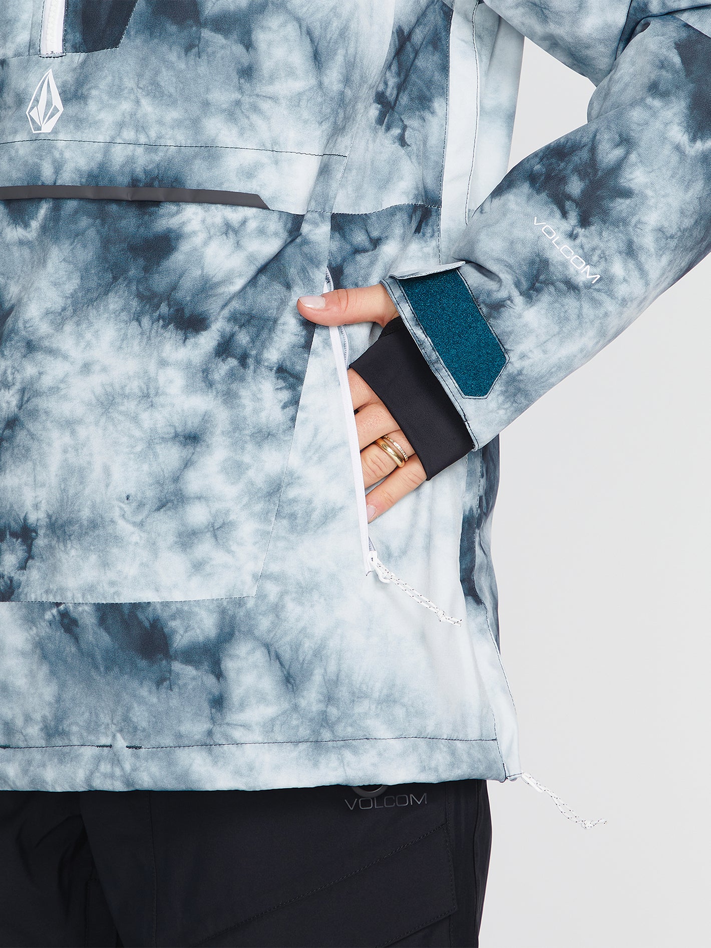 Fern Insulated Gore-Tex Pullover Jacket - Storm Tie-Dye | Volcom