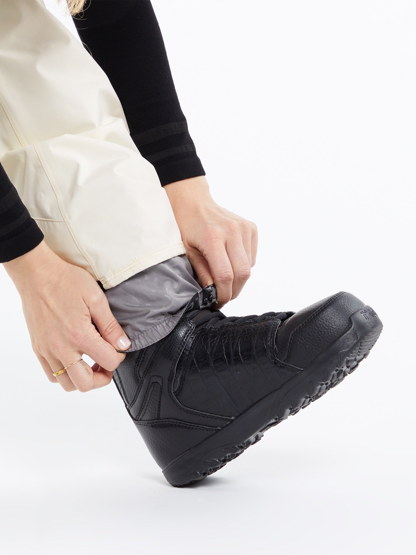 Aston Gore-Tex Trousers - MOONBEAM - Women - Volcom EU – Volcom Europe