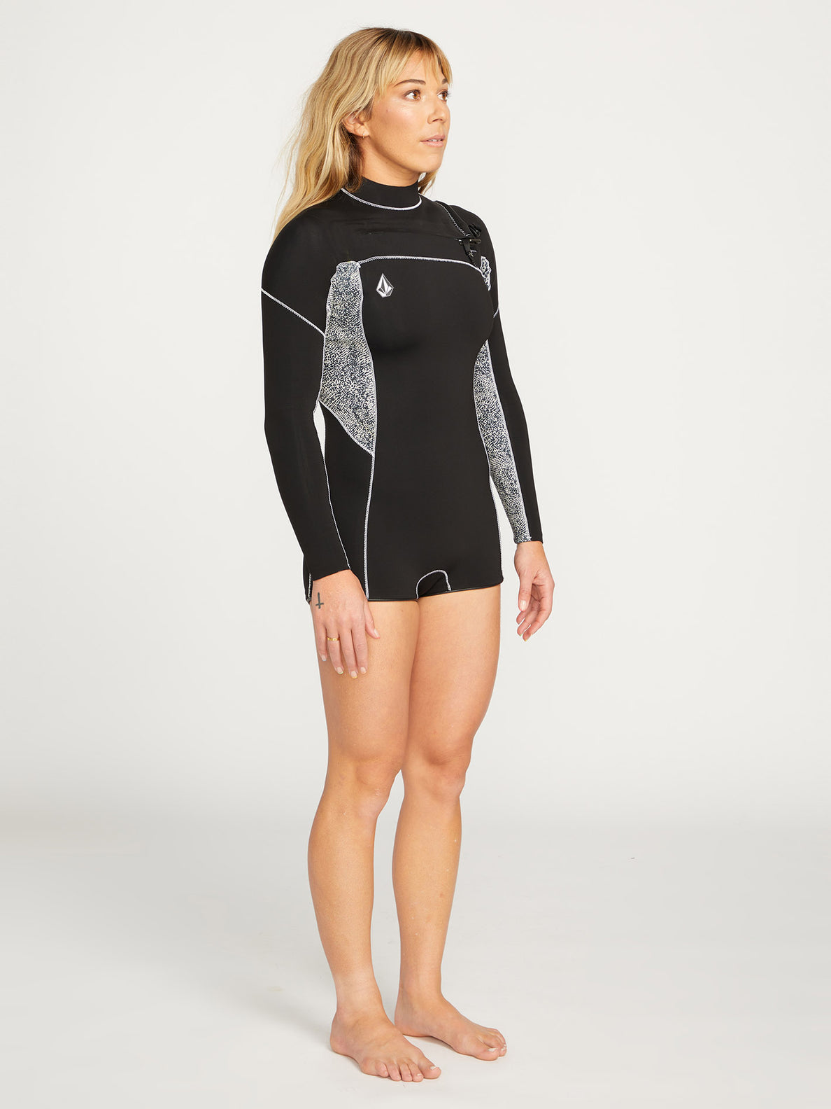 Womens chest deals zip wetsuit