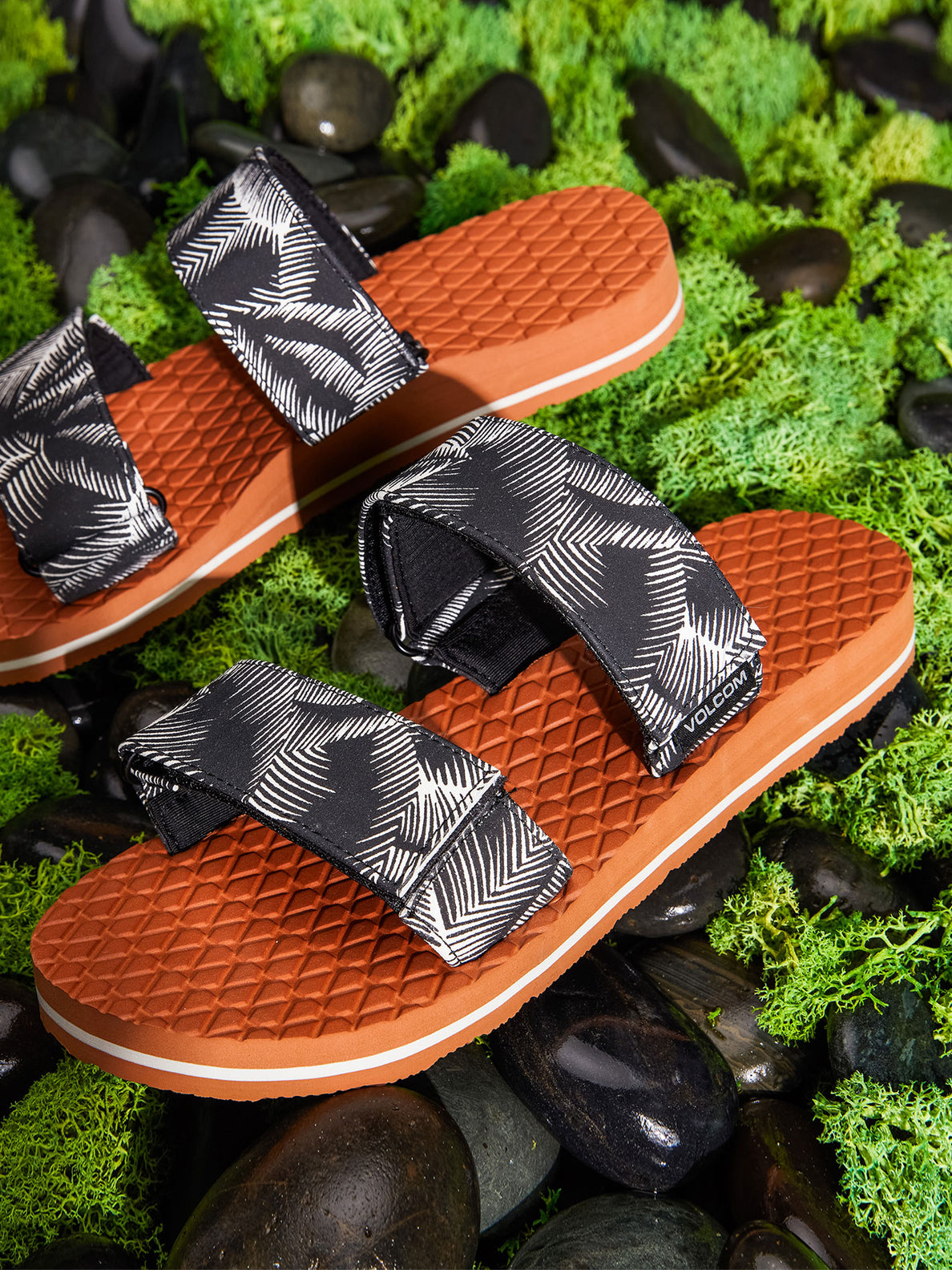 Volcom slippers hotsell